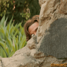 peeking-javi.gif